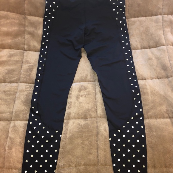 Nike Dri-Fit tight fit running pants - Picture 2 of 3